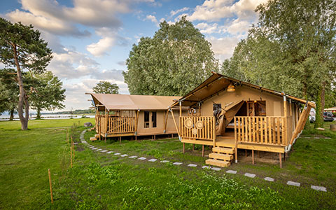 Novità glamping: il comfort incontra la natura